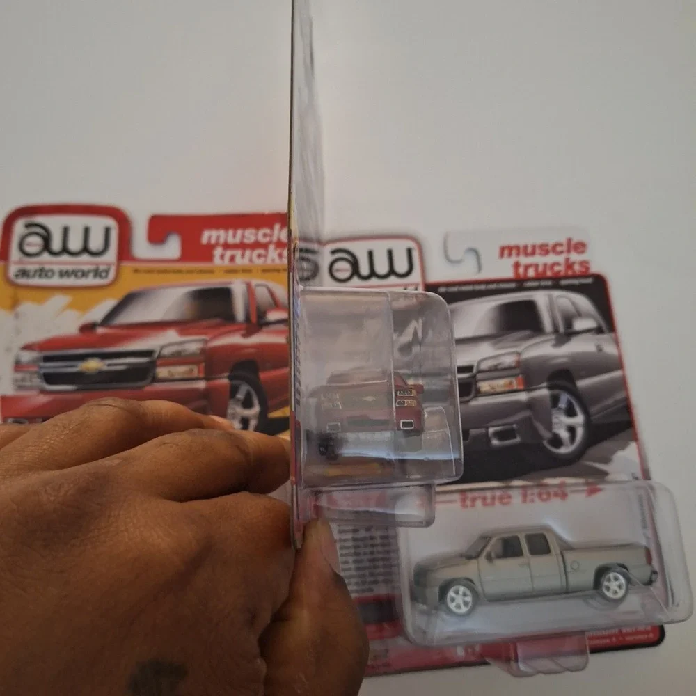 2024 AUTO WORLD Muscle Trucks 2006 Chevy Silverado SS Silver,Red + Ultra Red Lot